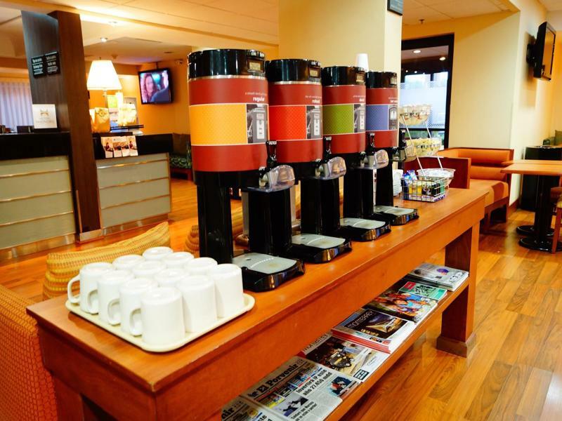 Hampton Inn Monterrey-Airport Apodaca Buitenkant foto