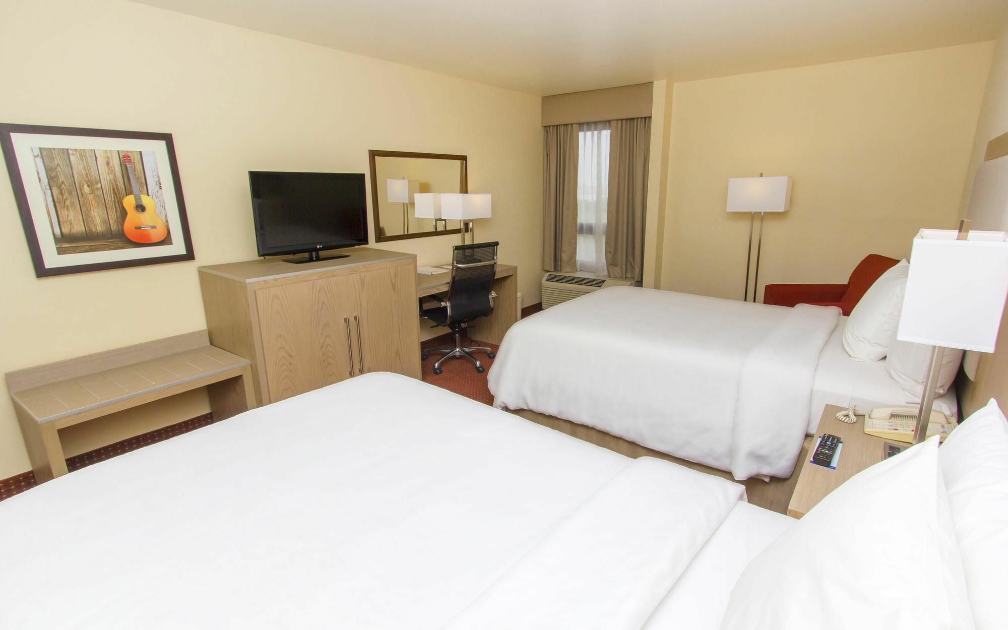 Hampton Inn Monterrey-Airport Apodaca Buitenkant foto